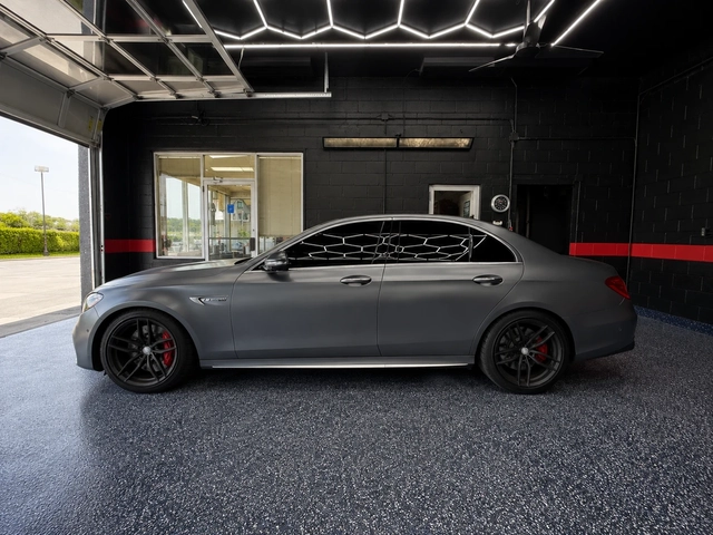 Mercedes-Benz E 63 AMG AMG E 63 S / ПАНОРАМА / КОЖА / ЦЕНА ДО БГ - автомобили, коли, обяви за нови и употребявани 2