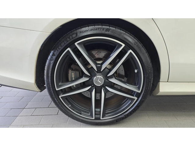 Mercedes-Benz E 63 AMG 4MATIC+ - автомобили, коли, обяви за нови и употребявани 4
