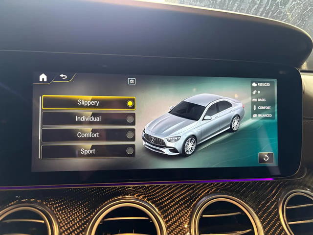 Mercedes-Benz E-Class AMG E 63 S 4MATIC+ Sedan*XTREMELY LOW KMS*11 DEALER SERVICE RECS*850 HP!* All Wheel Drive - автомобили, коли, обяви за нови и употребявани 15