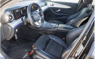 Mercedes-Benz E E 220d 4Matic AMG Line - автомобили, коли, обяви за нови и употребявани 8