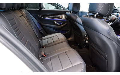 Mercedes-Benz E E 220d 4Matic AMG Line - автомобили, коли, обяви за нови и употребявани 12
