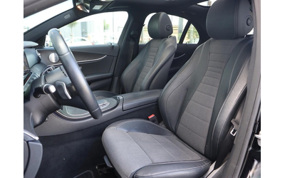 mercedes-benz-e-e-300e-4matic-amg-line - 3