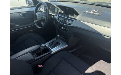 Mercedes-Benz E220 - автомобили, коли, обяви за нови и употребявани 10