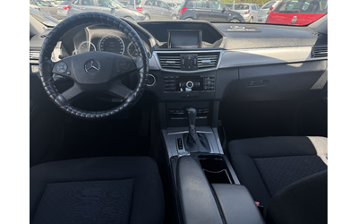 Mercedes-Benz E220 - автомобили, коли, обяви за нови и употребявани 8