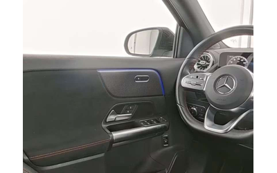 mercedes-benz-eqa-300-amg-line-4m-advanced-mbux-ambient-kamera-easypack-led-icarbg-icarstarazagora - 5