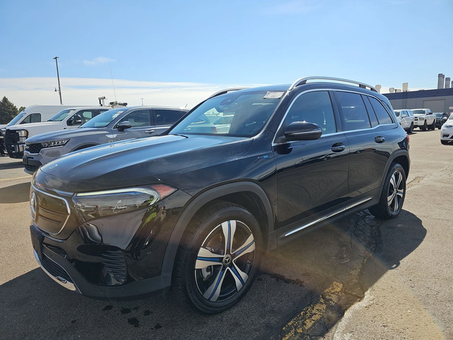 Mercedes-Benz EQB 2022* DIGITAL* PANO* 18000KM* ШОУРУМ* ЛИЗИНГ - автомобили, коли, обяви за нови и употребявани 1