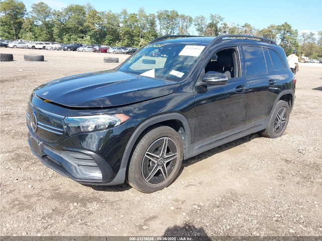 Mercedes-Benz EQB 300 / 4MATIC - автомобили, коли, обяви за нови и употребявани 2