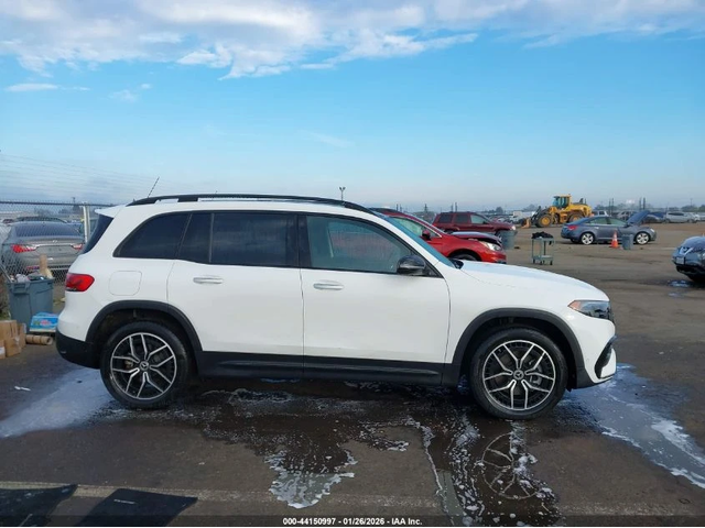 Mercedes-Benz EQB 250 SUV - автомобили, коли, обяви за нови и употребявани 7