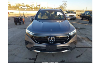 Mercedes-Benz EQB - автомобили, коли, обяви за нови и употребявани 10