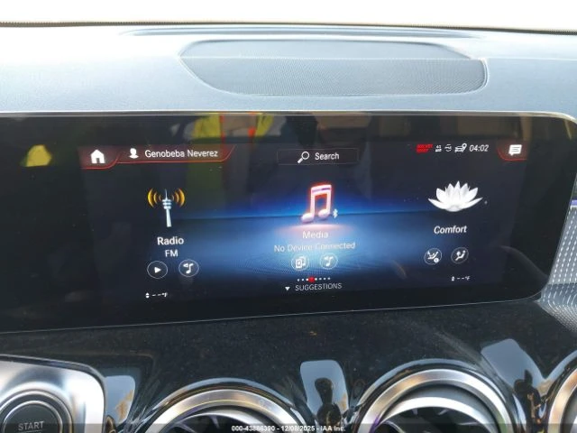 Mercedes-Benz EQB - автомобили, коли, обяви за нови и употребявани 16