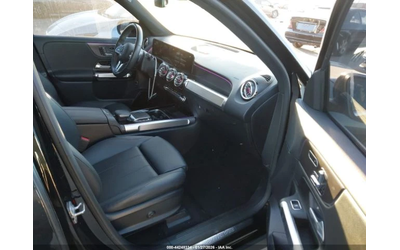 mercedes-benz-eqb - 4