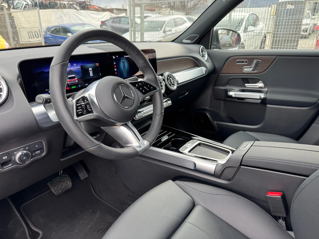 Mercedes-Benz EQB 300/Progresivei+ Night Adv Paket - автомобили, коли, обяви за нови и употребявани 8