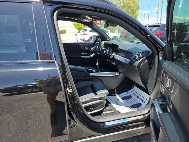 Mercedes-Benz EQB FWD / AMG Line / Pinnacle / Burmester / HUD / Pano - автомобили, коли, обяви за нови и употребявани 11