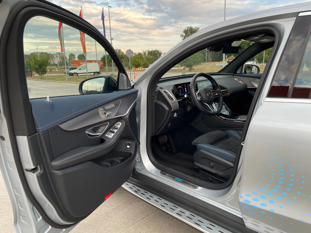 Mercedes-Benz EQC 400 Edition 1886 Germany - автомобили, коли, обяви за нови и употребявани 8