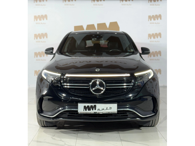 Mercedes-Benz EQC 400* 4Matic* AMG* DistronicPLUS* КеylessGO - автомобили, коли, обяви за нови и употребявани 3