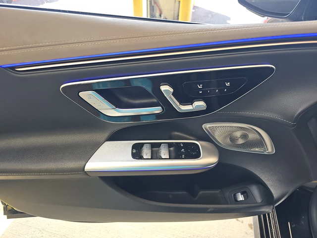 Mercedes-Benz EQE AMG* DISTRO* DIGITAL* BURMASTER* ОБДУХ* KEYLESS* M - автомобили, коли, обяви за нови и употребявани 10