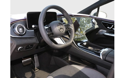 mercedes-benz-eqe - 4