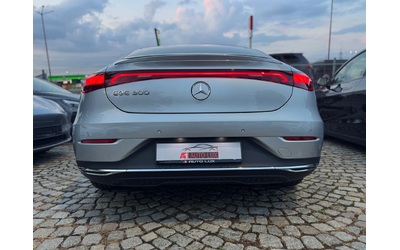 mercedes-benz-eqe - 4