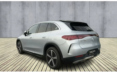 mercedes-benz-eqe - 3