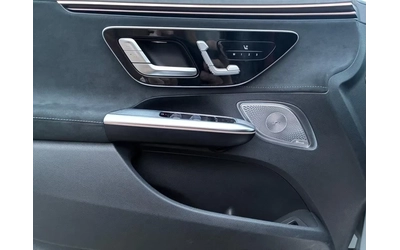 Mercedes-Benz EQE AMG43 AIR 360 DISTR Dig.Light HyperScreen HUD W/P+ - автомобили, коли, обяви за нови и употребявани 11