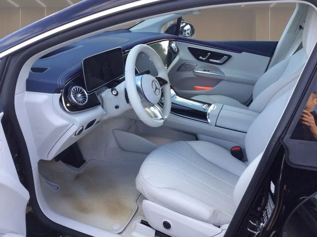 Mercedes-Benz EQE 300 DISTRONIC HUD AIR Dig.LED BURMESTER 360* - автомобили, коли, обяви за нови и употребявани 5