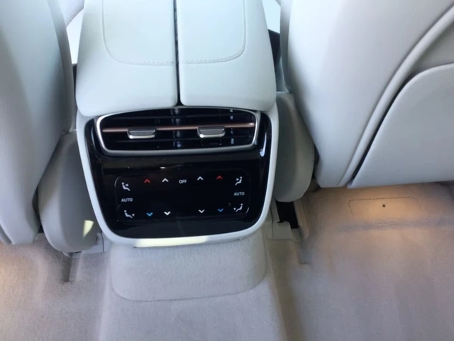 Mercedes-Benz EQE 300 DISTRONIC HUD AIR Dig.LED BURMESTER 360* - автомобили, коли, обяви за нови и употребявани 9