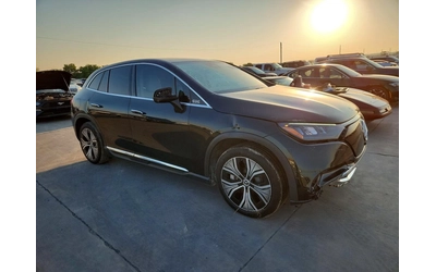 mercedes-benz-eqe - 3