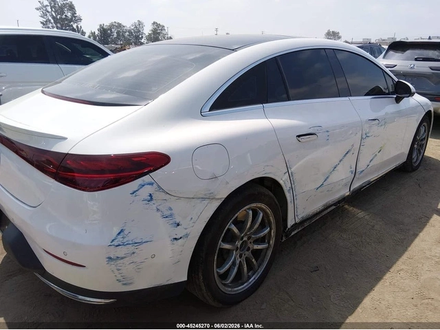 Mercedes-Benz EQE 350+ - автомобили, коли, обяви за нови и употребявани 5