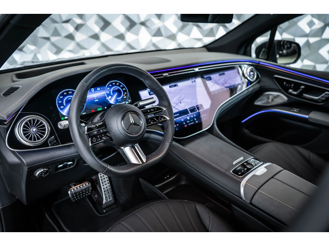 Mercedes-Benz EQS 580 4Matic SUV* Burm* pano - автомобили, коли, обяви за нови и употребявани 9