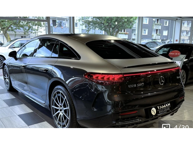 Mercedes-Benz EQS 580/4M/AMG-LINE/PREMIUM/PANO/ - автомобили, коли, обяви за нови и употребявани 3