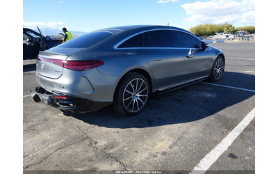 mercedes-benz-eqs-580-electric-all-wheel-drive - 3