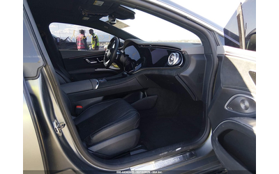 mercedes-benz-eqs-580-electric-all-wheel-drive - 4