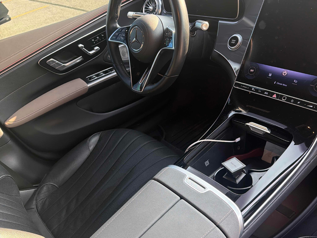 Mercedes-Benz EQS RWD - автомобили, коли, обяви за нови и употребявани 4