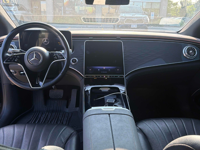 Mercedes-Benz EQS RWD - автомобили, коли, обяви за нови и употребявани 8