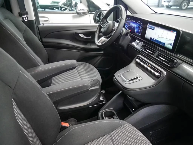 Mercedes-Benz EQV 300 Lang MBUX| SHZ| DISTR| KAM| LED| SH - автомобили, коли, обяви за нови и употребявани 2