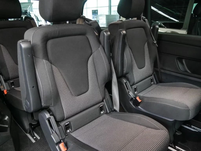 Mercedes-Benz EQV 300 Lang MBUX| SHZ| DISTR| KAM| LED| SH - автомобили, коли, обяви за нови и употребявани 7