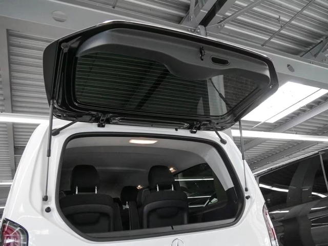 Mercedes-Benz EQV 300 Lang MBUX| SHZ| DISTR| KAM| LED| SH - автомобили, коли, обяви за нови и употребявани 9