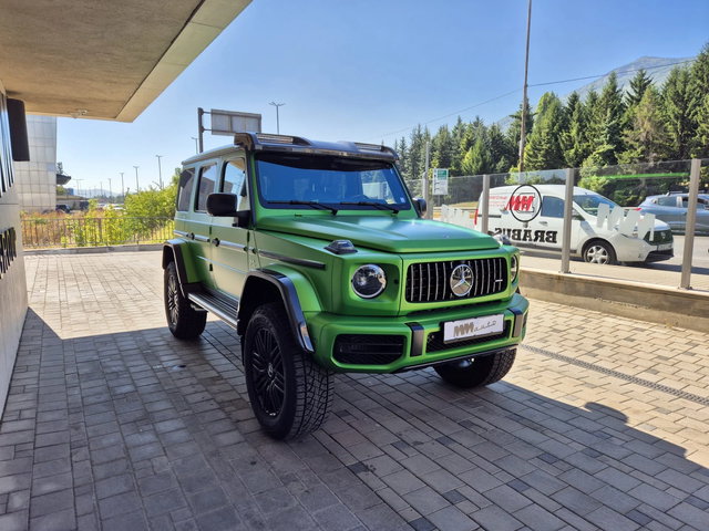 Mercedes-Benz G 63 AMG 4x4² - автомобили, коли, обяви за нови и употребявани 1