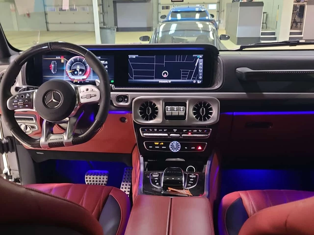 Mercedes-Benz G 63 AMG * CARFAX * ДИСТРОНИК * 360 КАМЕРА * ЧЕРЕН МАТТ * - автомобили, коли, обяви за нови и употребявани 8