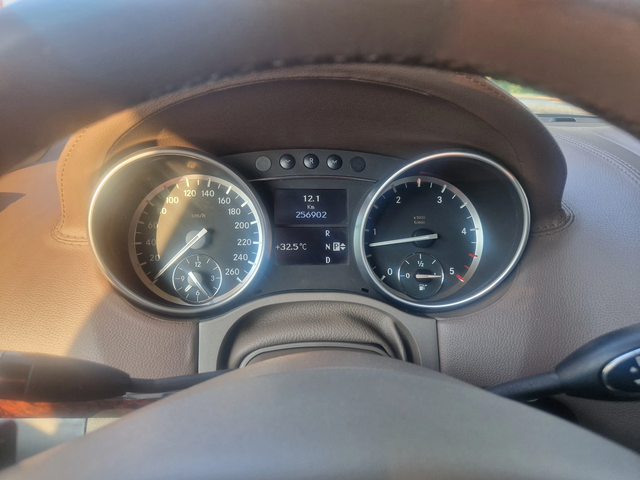 Mercedes-Benz GL 350 BLUETEC 4MATIC 7 места - автомобили, коли, обяви за нови и употребявани 9