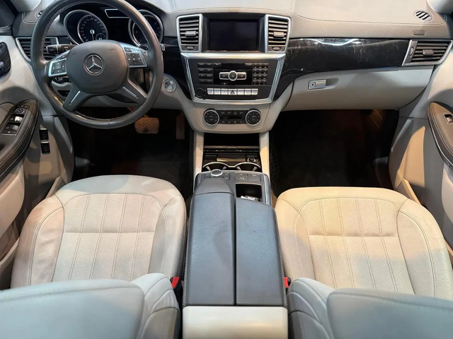 Mercedes-Benz GL 350 * AMG PACK* KEYLESS* PANO* BLIND SPOT* H&K* - автомобили, коли, обяви за нови и употребявани 4