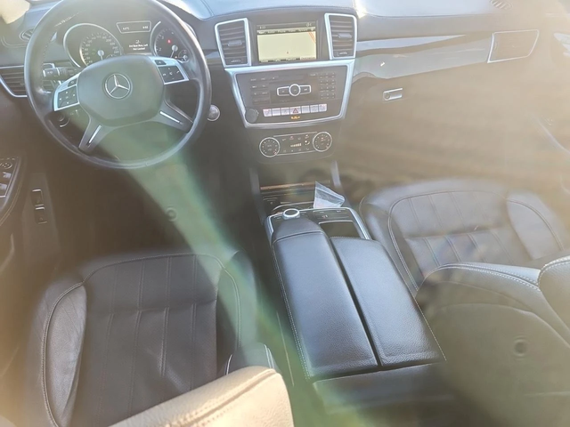 Mercedes-Benz GL 350 d* 4MATIC* AMG-pack* Distr* H/К* 360* Подгрев* Пан - автомобили, коли, обяви за нови и употребявани 5