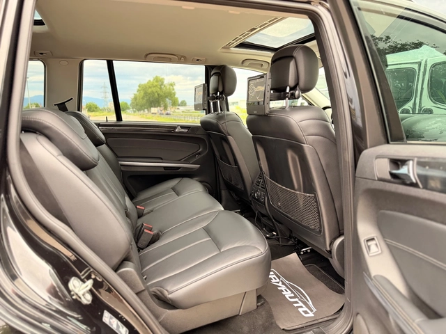 Mercedes-Benz GL 350 BlueTEC= 4Matic= AMG= 3xTV= 7 Места= harman/kardon - автомобили, коли, обяви за нови и употребявани 10