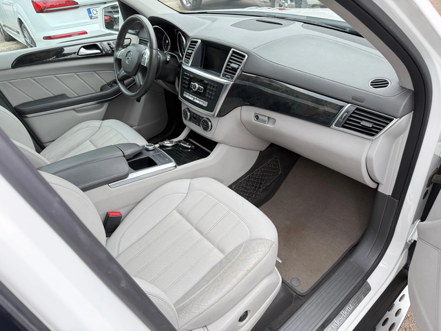 Mercedes-Benz GL 450 7МЕСТА* HarmanKardon* 4Matic* ПОДГРЕВ* КАМЕРА* М.Т - автомобили, коли, обяви за нови и употребявани 13