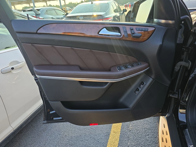 Mercedes-Benz GL 500 AMG* 7МЕСТА* HARMAN* МАСАЖ* ОБДУХ* LANE ASSIST* KE - автомобили, коли, обяви за нови и употребявани 14