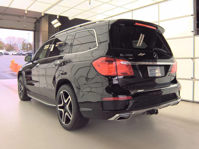 Mercedes-Benz GL 500 AMG PK| PANO| ВАКУМ| ОБДУХ| HARMAN| - автомобили, коли, обяви за нови и употребявани 3