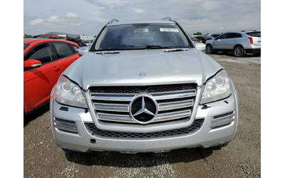 mercedes-benz-gl-500-4matic - 1
