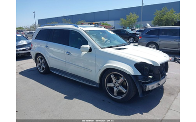 mercedes-benz-gl-500-4matic-nalichni-farove-i-predna-bronya - 0