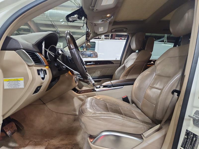 Mercedes-Benz GL 550 4.6L 8 ALL WHEEL DRIVE - автомобили, коли, обяви за нови и употребявани 6