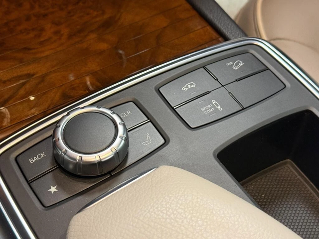 Mercedes-Benz GL 550 AMG PACK| B&O SOUND| FULL | CLEAR CARFAX - автомобили, коли, обяви за нови и употребявани 5